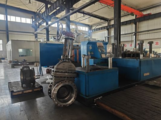 DN400 CI de gran tamaño de hierro dúctil resistente con válvula de puerta de cuña sentada Pn16 cierre manual